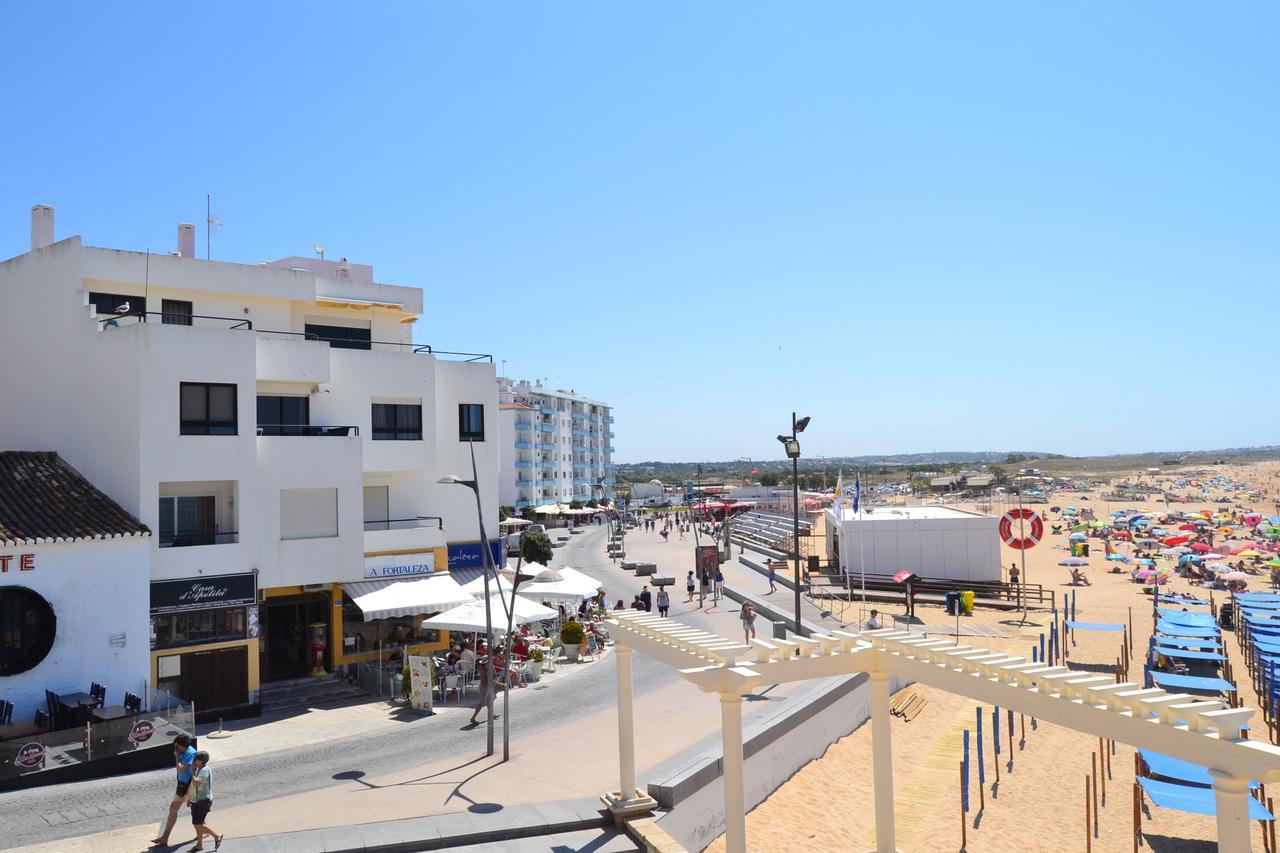 Apartamento Pe Na Areia, Armacao De Pera Ngoại thất bức ảnh
